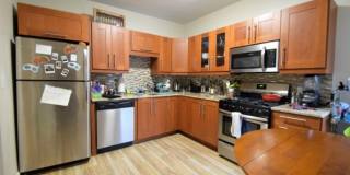 Gorgeous Brookline Apt w Heat Included and Laundry in Unit!  Near BU Campus! Gallery 1