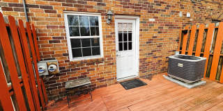 COMING SOON! 2BR Townhome in Clintonville near OSU – W/D, Parking, Pet Friendly Gallery 10