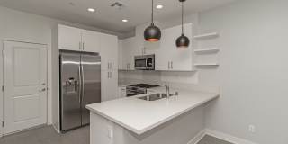2+ Bedroom Newer Build, Town Home Gallery 1