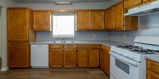 Move in Ready and pricced to GO!! 3 Bed / 2 Bath in 77619! Gallery 7