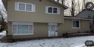 857 Oakridge Drive Gallery 1