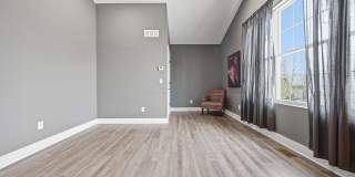 225 S Ohio Avenue Gallery 43