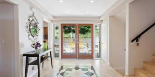 1.5 Bedrooms - 1.5 Bathrooms Split Level House -  Mt. Helix Artist’s Colony Executive Rental Gallery 24