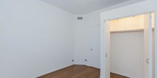 727 West Cornelia Gallery 7