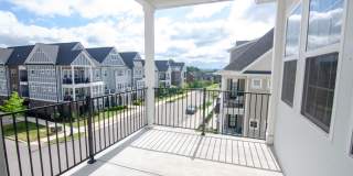 Stunning Condo with Garage space Stunning Condo with Garage space Gallery 22