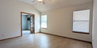 Spacious 3 Bed + Study | Fireplace, Covered Patio & Fully Fenced Backyard Gallery 11