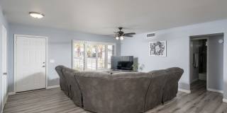 951 West La Jolla Drive Gallery 5