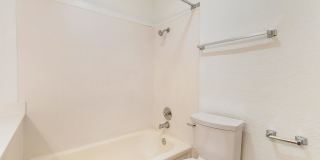 Crestwood Place Gallery 44