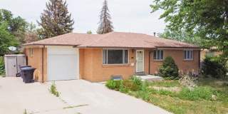 Beautifully Renovated, Spacious 4BR Home w/ Basement & Backyard! Gallery 1