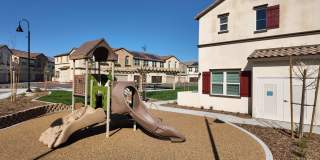 Calista Luxury Townhomes Gallery 4