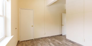 Moorestown Oaks Gallery 37