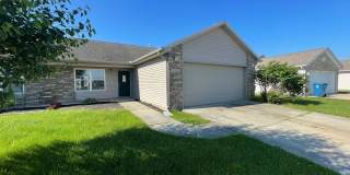 Large 2 Bedroom Condo Gallery 1
