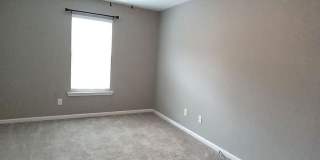 Sought After Riverwood Townhome! Gallery 25