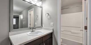 Summit Riverside Apartments Gallery 7