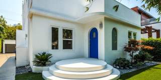 8718 Rosewood Avenue Gallery 1