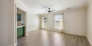 10 S Idlewild St Apt 4 Gallery 5