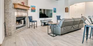 3 Bed, 2 Bath Home with Bonus Office and  Huge Workshop Gallery 11