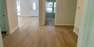 411 W Bluff Gallery 12