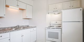 Holmes Flatz Gallery 2