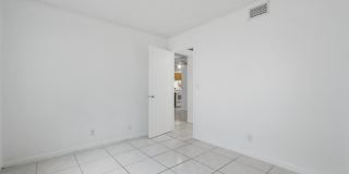 10148 Twin Lakes Drive Gallery 7