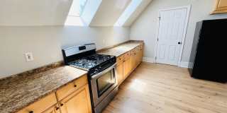 NEWLY RENOVATED PENTHOUSE UNIT NEWLY RENOVATED PENTHOUSE UNIT Gallery 1