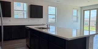 Beautiful 3 Bedroom Home in Grand Hollow with Resort-Style Amenities! Gallery 27