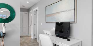 910 N Pacific St Gallery 14