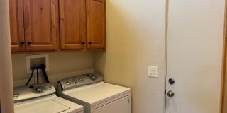 Unique 3Bdm 2Ba home is located in a great central location Gallery 26