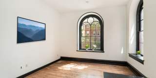 1520 Green Street Gallery 12