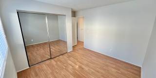 Spacious 2-Bedroom, 2-Bathroom Alamitos Beach Retreat Gallery 17