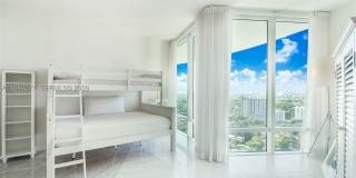 1643 Brickell Ave Gallery 28