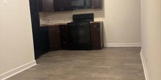 2 Bed 1 Bath Garden Apartment Available NOW Gallery 4