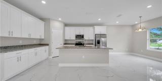 543 McArthur Boulevard Gallery 11