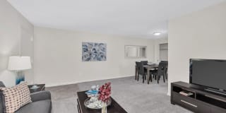 Washington Square Apartments Gallery 12