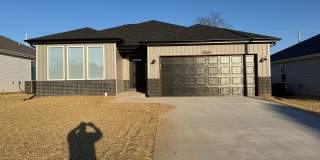 Stunning 4-Bedroom Home Gallery 1