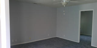 5237 Bushnell Street Gallery 2