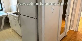 1 Bedroom Lakes Uptown Corner Unit Apartment, Blocks from Both Lakes, Hardwood Floors, One Month Free Gallery 23