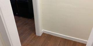 Great 3.5 Bed in Brighton - Green Line Gallery 24