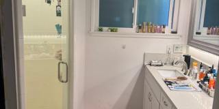 Spacious 3BR House in Woodland Hills Gallery 16