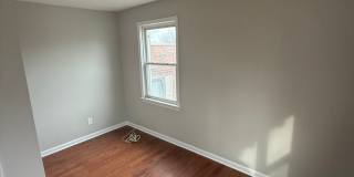 Beautiful 3 Bedroom 2 bath Townhome Conveniently Located and updated Gallery 9