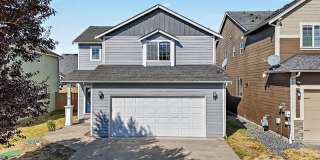 Spacious Yelm Home with A/C, Fully Fenced Backyard & 2-Car Garage! Gallery 1