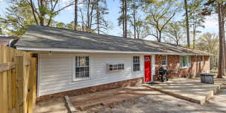 Beautifully Updated 4 Bed 3 Bath Home in Fayetteville Gallery 28