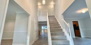 7827 BOLD LION Lane Gallery 2