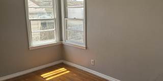 1809 Poplar Street Gallery 2
