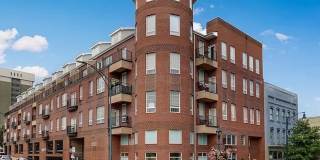 1 bedroom 1 bathroom Downtown Living Spacious Condo in the heart of Greensboro Gallery 1