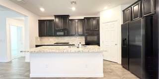 Beautiful 4-Bedroom Home with Dual Primary Suites in Henderson! Gallery 5