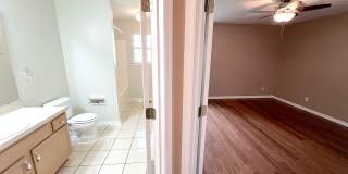 Spacious 4 Bed 3 Bath Home w FULLY FENCED YARD for Rent! Gallery 39
