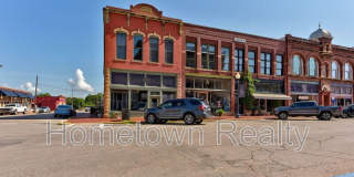 124 W Oklahoma Avenue Gallery 2