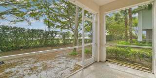 Move-In Ready! 2 BED/2.5 BATH END UNIT in Cypress Landing! Gallery 3