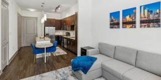 Crest at Las Colinas Gallery 24